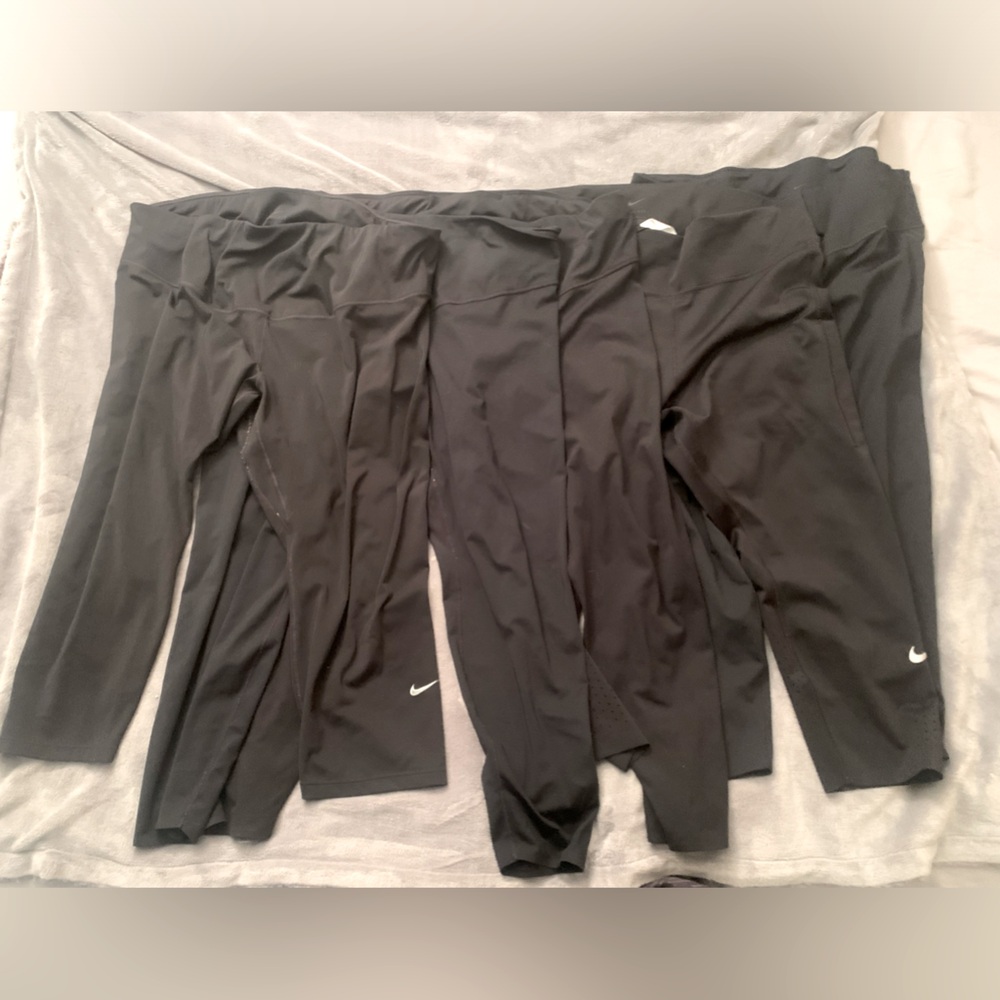 5 Pairs Nike Leggings Bundle!☀️ 5 Pairs 2X Black-1